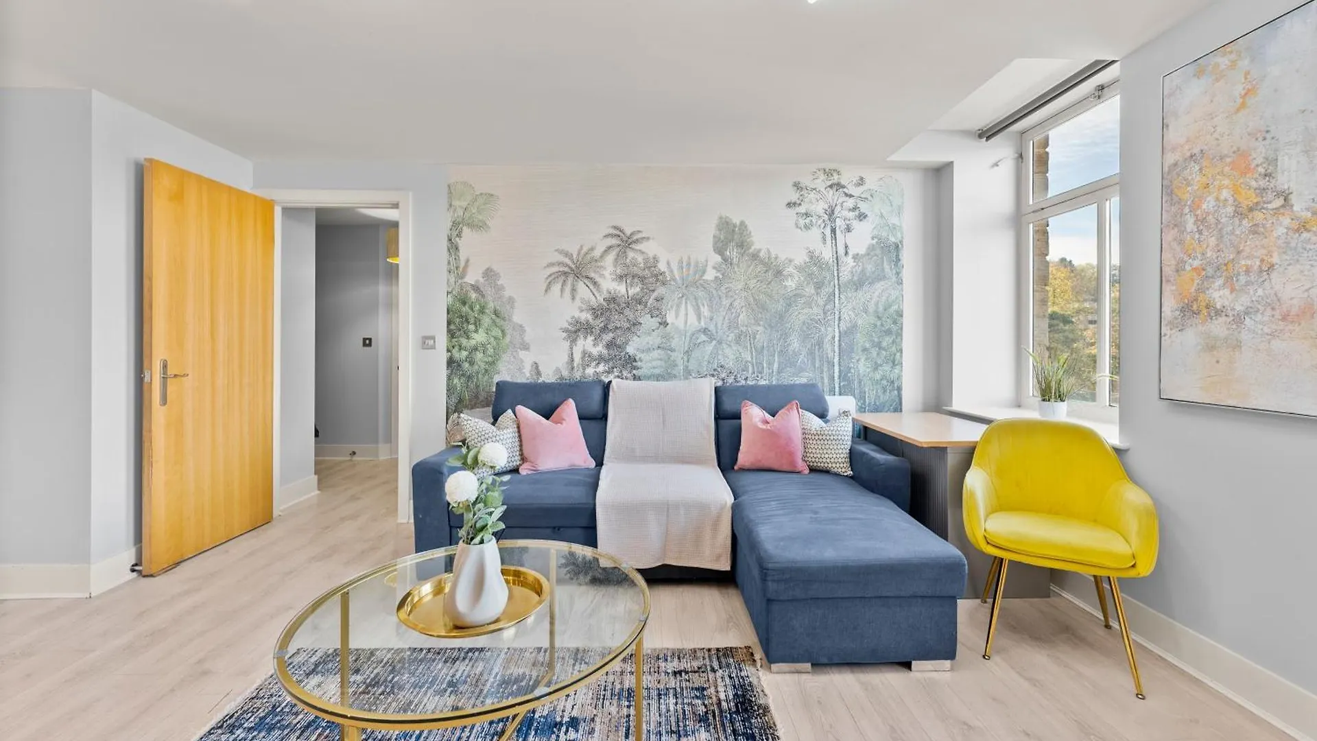 30 Percent Off! Sleek Apartment - 10 Minutes From Leeds Дьюсбери